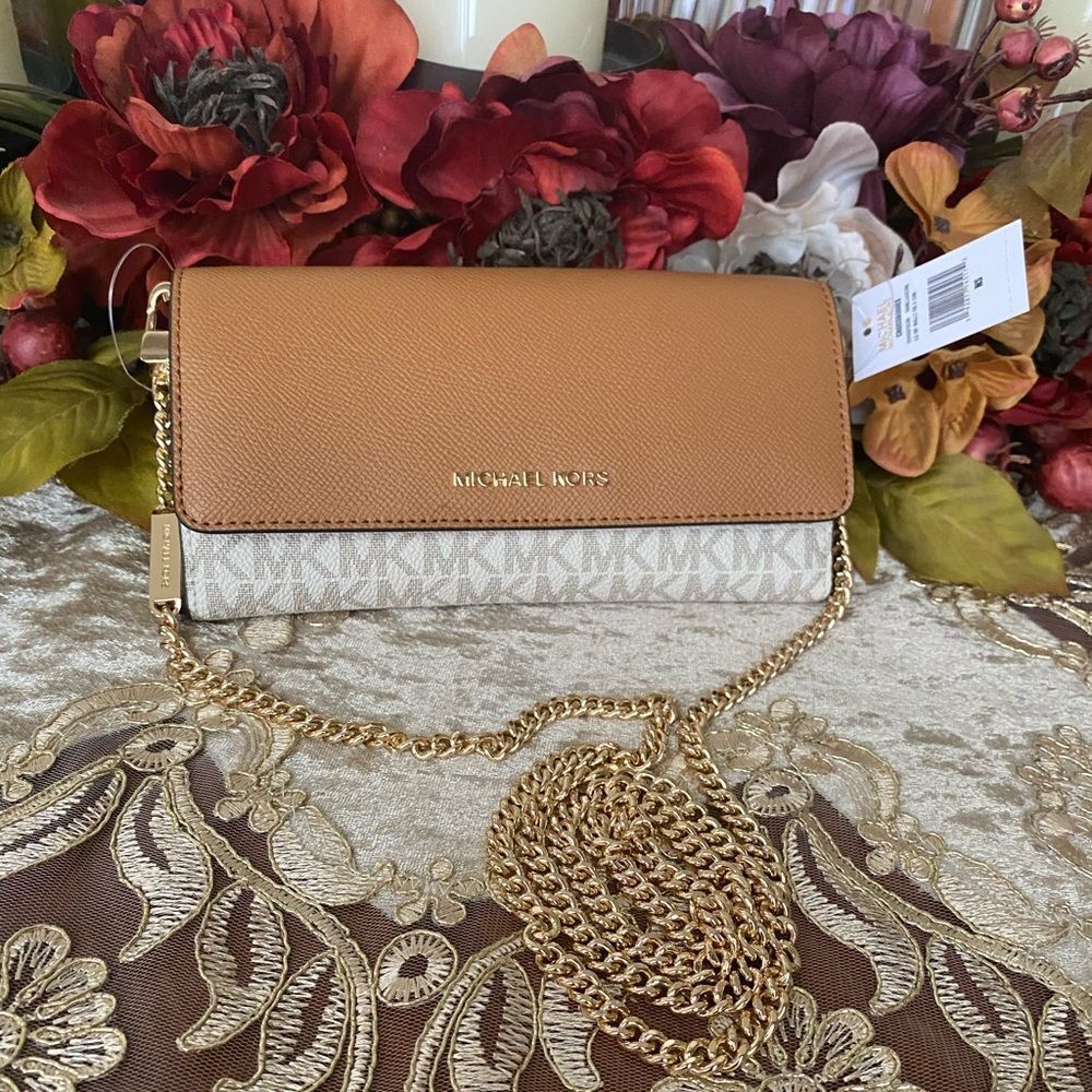 Michael Kors multi function wallet
